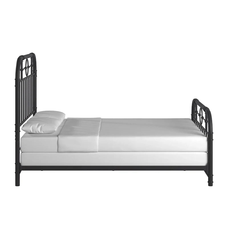 Letto matrimoniale in metallo nero