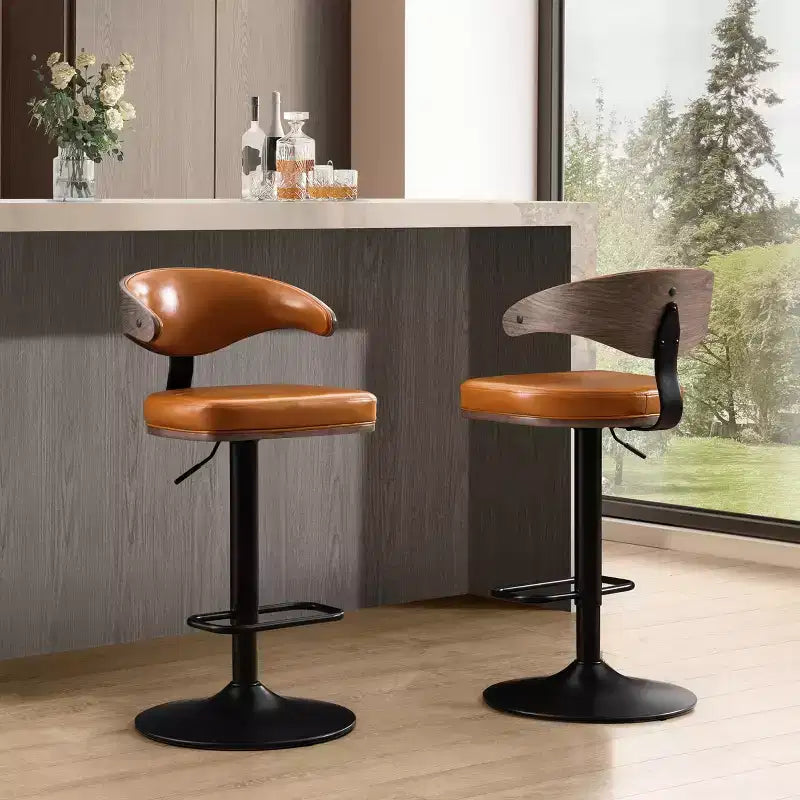 Tabouret de bar pivotant Art Leon en bois courbé et similicuir, à hauteur réglable
