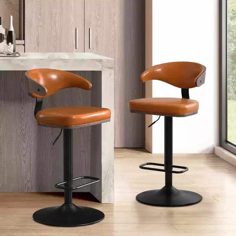 Tabouret de bar pivotant Art Leon en bois courbé et similicuir, à hauteur réglable