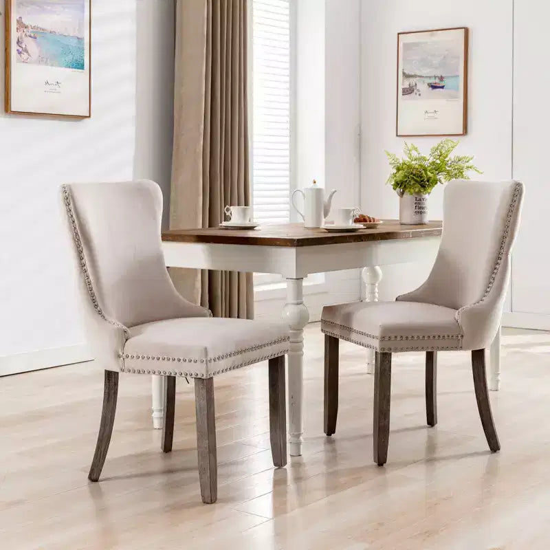 Lot de 2 chaises de salle à manger rétro Okak, chaises confortables rembourrées à dossier capitonné avec garniture cloutée, chaises de cuisine avec pieds en bois massif
