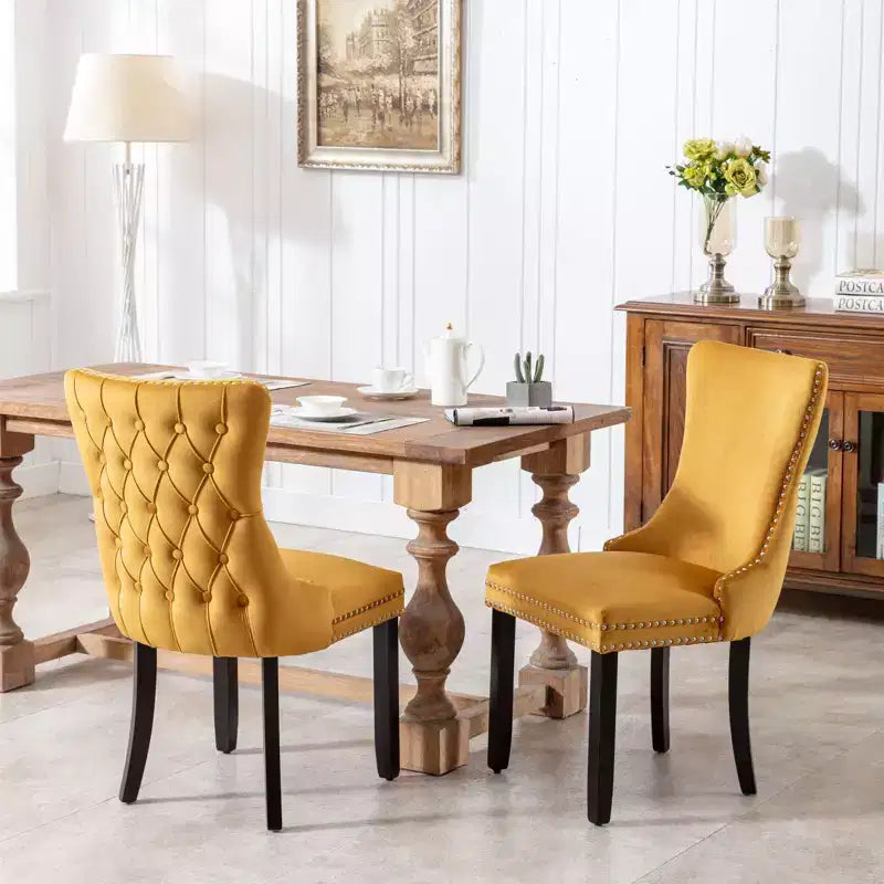 Lot de 2 chaises de salle à manger rétro Okak, chaises confortables rembourrées à dossier capitonné avec garniture cloutée, chaises de cuisine avec pieds en bois massif