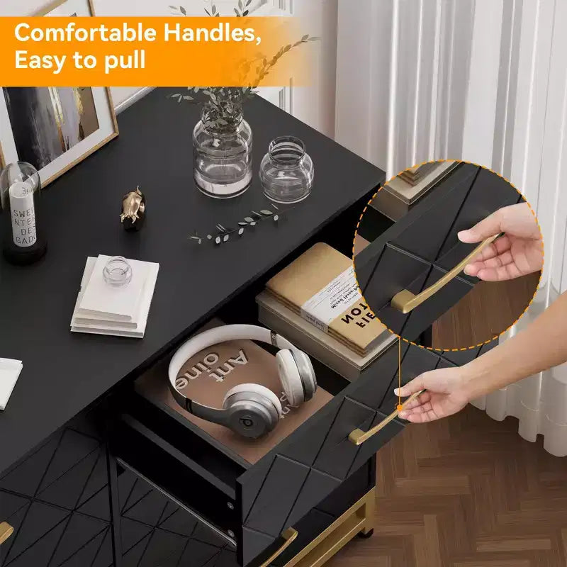 Commode TROPOW pour chambre à coucher avec 8 tiroirs, commode de meuble TV, grande commode en bois pour rangement et organisation (Blanc)