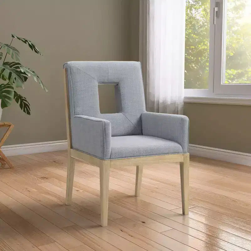 Meridian Furniture, Chaise de salle à manger avec accoudoirs en tissu texturé lin Gwendolyn