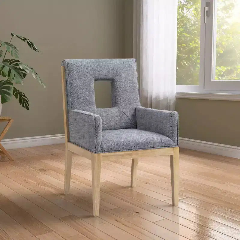 Meridian Furniture, Chaise de salle à manger avec accoudoirs en tissu texturé lin Gwendolyn