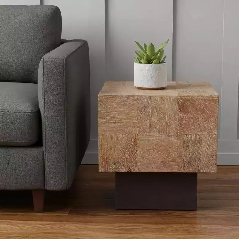 HomeRoots 24 Table d'appoint en bois massif marron