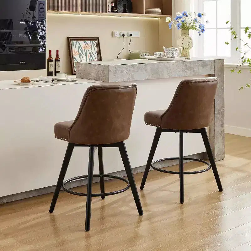 Sgabelli da bar girevoli moderni, imbottiti, con poggiapiedi, schienale e gambe in metallo, sgabelli da bar moderni ad altezza bancone per bar e isola cucina