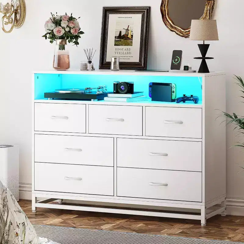 Acekool 7 Drawer Dresser with Charging Station, Modern Wide Chest for Bedroom or Living Room