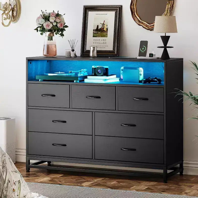 Acekool 7 Drawer Dresser with Charging Station, Modern Wide Chest for Bedroom or Living Room