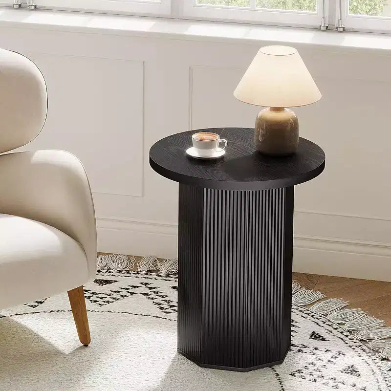 Tavolino Rotondo, Tavolino da Divano con Piedistallo Stile Fattoria, Comodino in Legno Scanalato, Tavolino da Caffè per Soggiorno, Camera da Letto, Nero