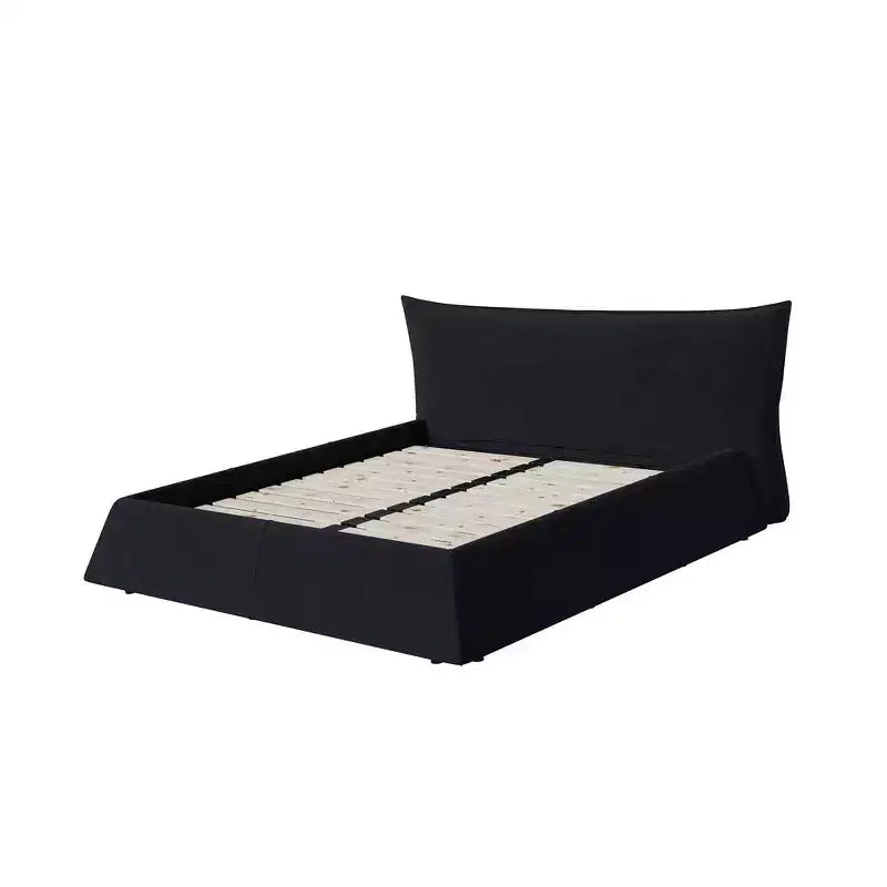 Letto a piattaforma imbottito king size, struttura letto in metallo e legno massiccio con testiera in velluto dalla forma speciale