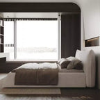 Letto a piattaforma imbottito king size, struttura letto in metallo e legno massiccio con testiera in velluto dalla forma speciale