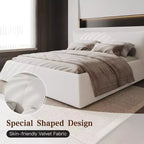 Letto a piattaforma imbottito king size, struttura letto in metallo e legno massiccio con testiera in velluto dalla forma speciale