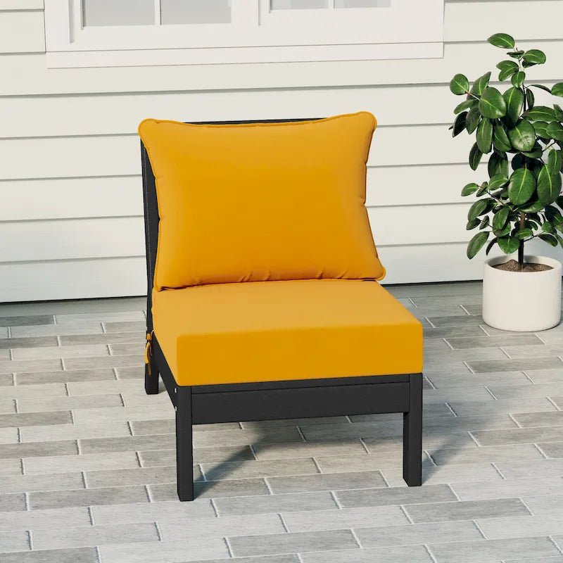 Polytrends Birchwood Sedia senza braccioli da esterno per patio con seduta profonda in HDPE per tutte le stagioni, nera con cuscini (1 pezzo)
