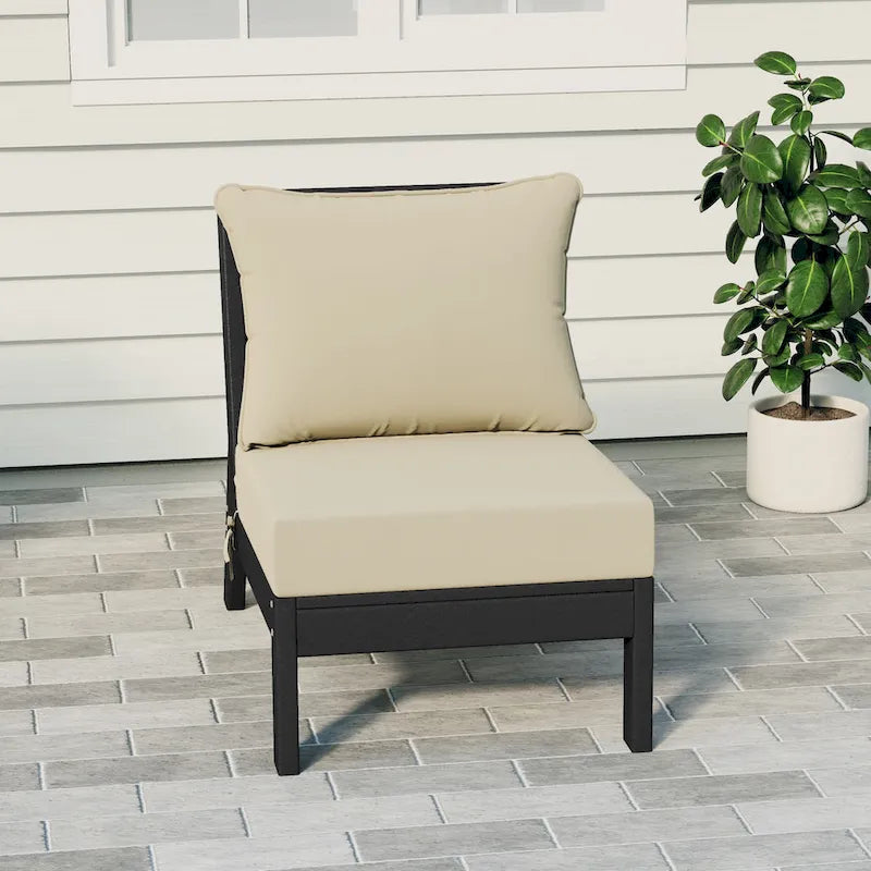 Polytrends Birchwood Sedia senza braccioli da esterno per patio con seduta profonda in HDPE per tutte le stagioni, nera con cuscini (1 pezzo)