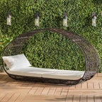 Daybed con baldacchino per esterni in vimini con cuscini resistenti all'acqua