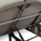 Lettino prendisole rotondo da esterno in rattan con schienali regolabili e vassoi portabicchieri pieghevoli
