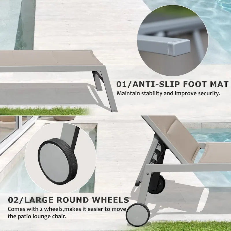 Set di 3 lettini prendisole da esterno in alluminio con tavolino e ruote, reclinabili imbottiti e regolabili per piscina e spiaggia