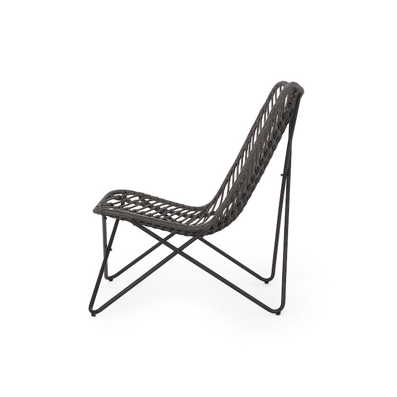 Set di 2 sedie accentate da esterno Lymi, intreccio in rattan, base geometrica grigia
