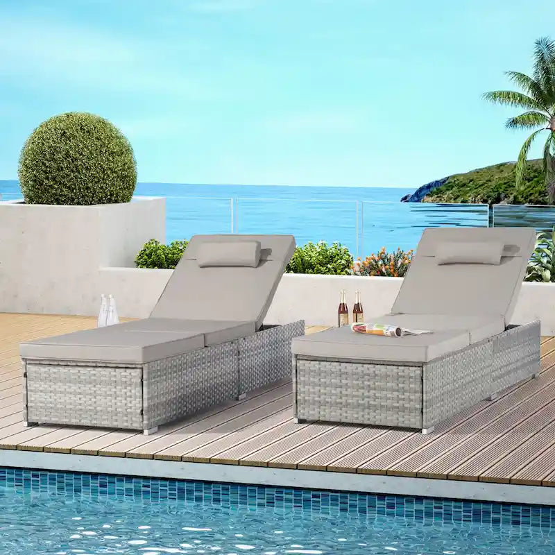 GDFStudio - Set di 2 sedie a sdraio Amelia per esterni con schienale reclinabile e tavolino laterale per il relax a bordo piscina