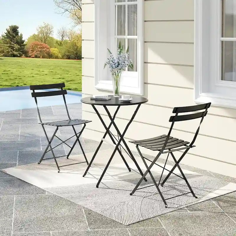 Set di tavolo e sedie da esterno per balcone o piscina di appartamenti