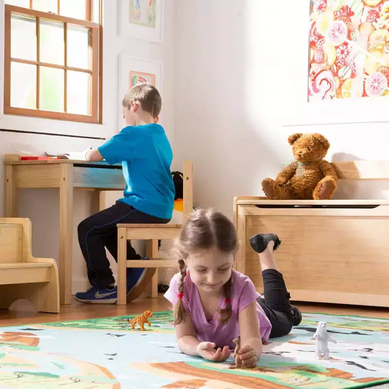 Melissa & Doug Bureau et chaise pour enfant avec plateau relevable en bois - Miel : Meuble de rangement fermé, Ensemble de mobilier de bureau
