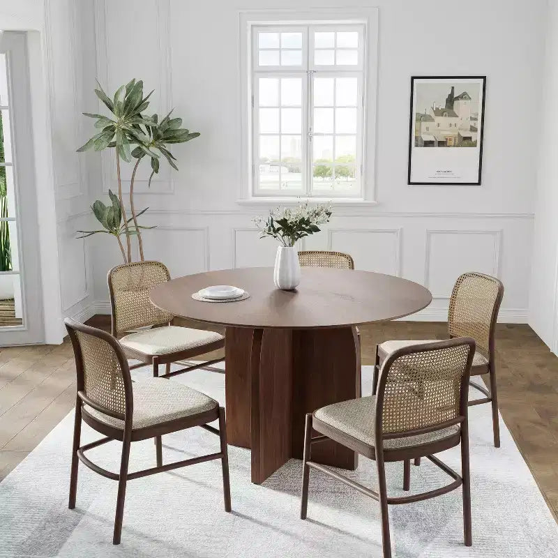 Tavolo da pranzo rotondo in legno massello PexFix 45 x 45 con finitura noce e gambe eleganti ad arco per sale da pranzo e cucine moderne