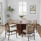 Tavolo da pranzo rotondo in legno massello PexFix 45 x 45 con finitura noce e gambe eleganti ad arco per sale da pranzo e cucine moderne