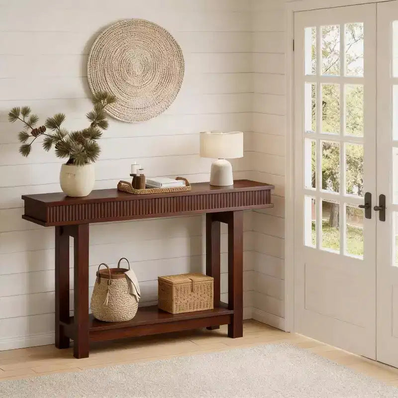 Consolle in Legno Scanalato Stile Rustico a 2 Ripiani con Vano Contenitore, Tavolo Rettangolare Stretto da Ingresso Dietro Divano per Foyer, Corridoio, Soggiorno