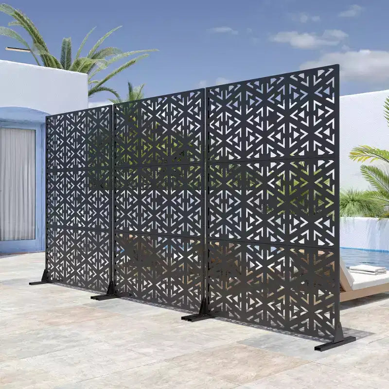 Schermo in acciaio zincato nero con motivo a triangolo a V | 183A x 120L x 4P cm