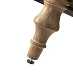 Poltrona in legno imbottita in stile transizionale con motivo floreale, braccioli a pannello e schienale a gobba di cammello