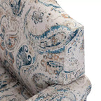 Poltrona in legno imbottita in stile transizionale con motivo floreale, braccioli a pannello e schienale a gobba di cammello