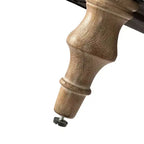 Poltrona in legno imbottita in stile transizionale con motivo floreale, braccioli a pannello e schienale a gobba di cammello