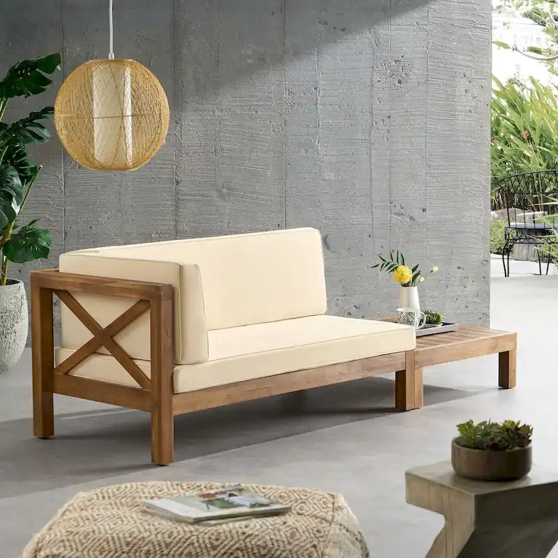 Ensemble causeuse à bras gauche et table basse d'extérieur en bois d'acacia Brava avec coussin par Christopher Knight Home