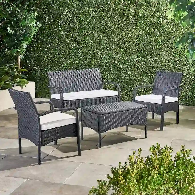 Set Conversazione da Esterno in Rattan Sintetico a 4 Pezzi Cordoba con Cuscini di Christopher Knight Home