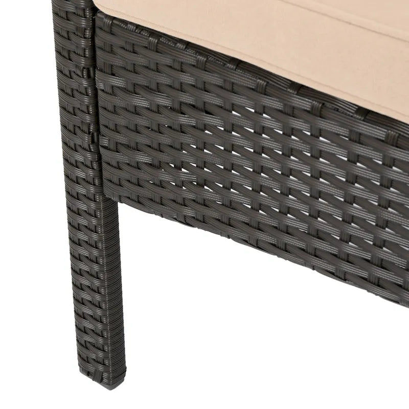 Set Conversazione da Esterno in Rattan Sintetico a 4 Pezzi Cordoba con Cuscini di Christopher Knight Home