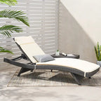 Hypoint Outdoor Wicker Armless Chaise Lounge con cuscino di Christopher Knight Home