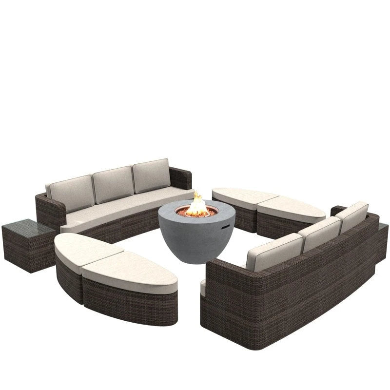 Set da esterno 9 pezzi con divano letto in vimini e tavolo braciere in cemento