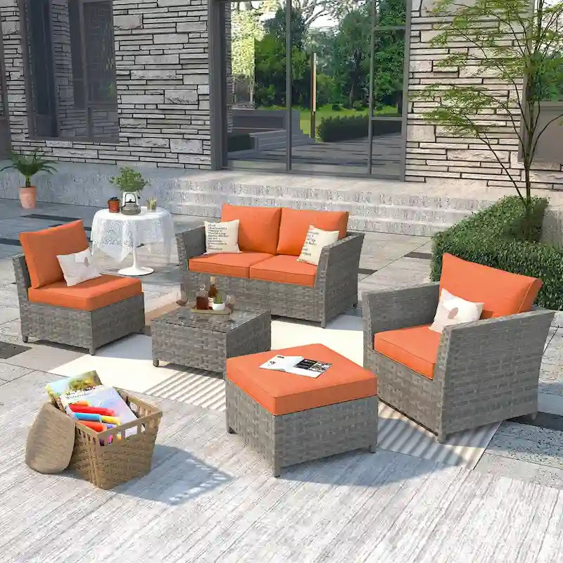 Set di mobili da giardino in vimini XIZZI da 6 pezzi con tavolino da caffè