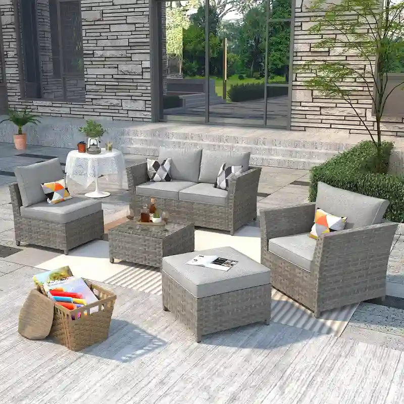 Set di mobili da giardino in vimini XIZZI da 6 pezzi con tavolino da caffè