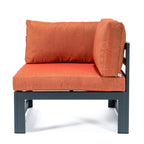LeisureMod Chelsea Set da 4 Pezzi Sezionale da Esterno con Divanetto Nero in Alluminio con Cuscini