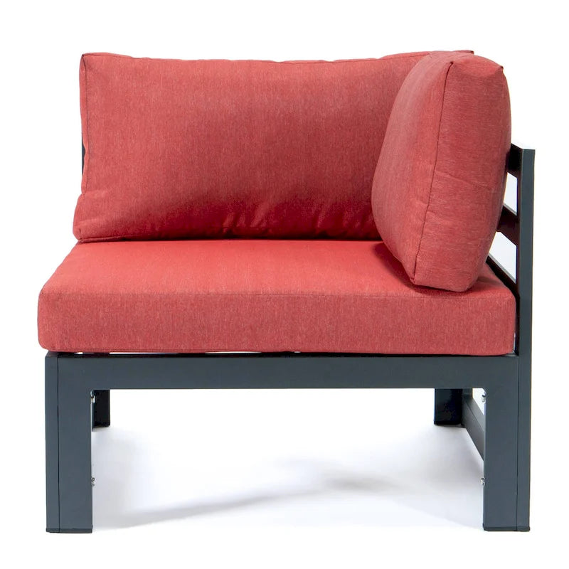 LeisureMod Chelsea Set da 4 Pezzi Sezionale da Esterno con Divanetto Nero in Alluminio con Cuscini