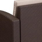 Sedia in finto rattan con cuscino per tutte le stagioni
