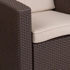 Sedia in finto rattan con cuscino per tutte le stagioni