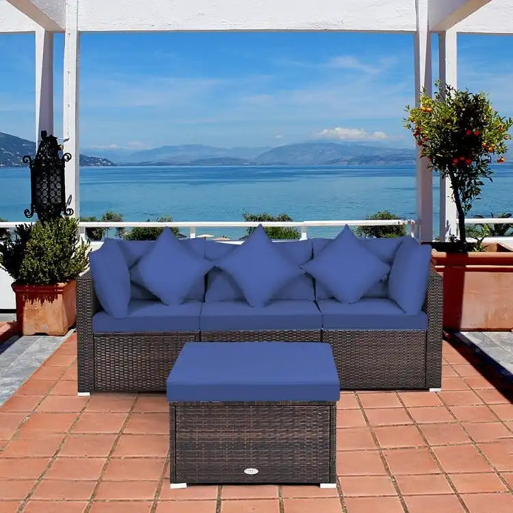 Set Mobili da Giardino in Rattan 4 Pezzi con Cuscini e Cuscini Decorativi Rimovibili - Divano ad Angolo: 74 x 74 x 63,5