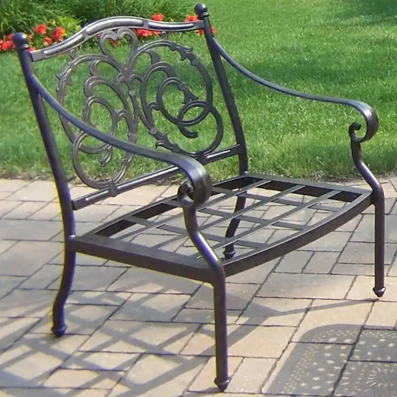 Sedia da club da patio marrone da esterno con cuscini doppi rosso-rosa e struttura in alluminio per sedute profonde