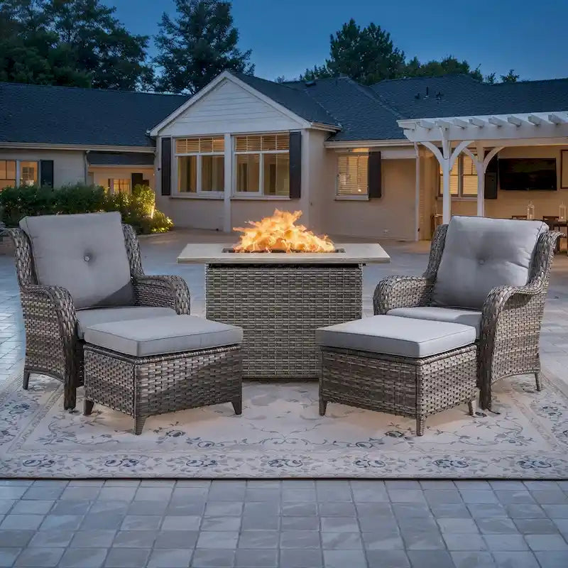 Set Soggiorno Esterno in Rattan con Poltrona, Pouf e Tavolo con Braciere - Grigio