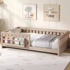 Struttura letto a piattaforma per bambini, dimensioni singola e una piazza e mezza, con spondina, librerie e ripiani portaoggetti integrati