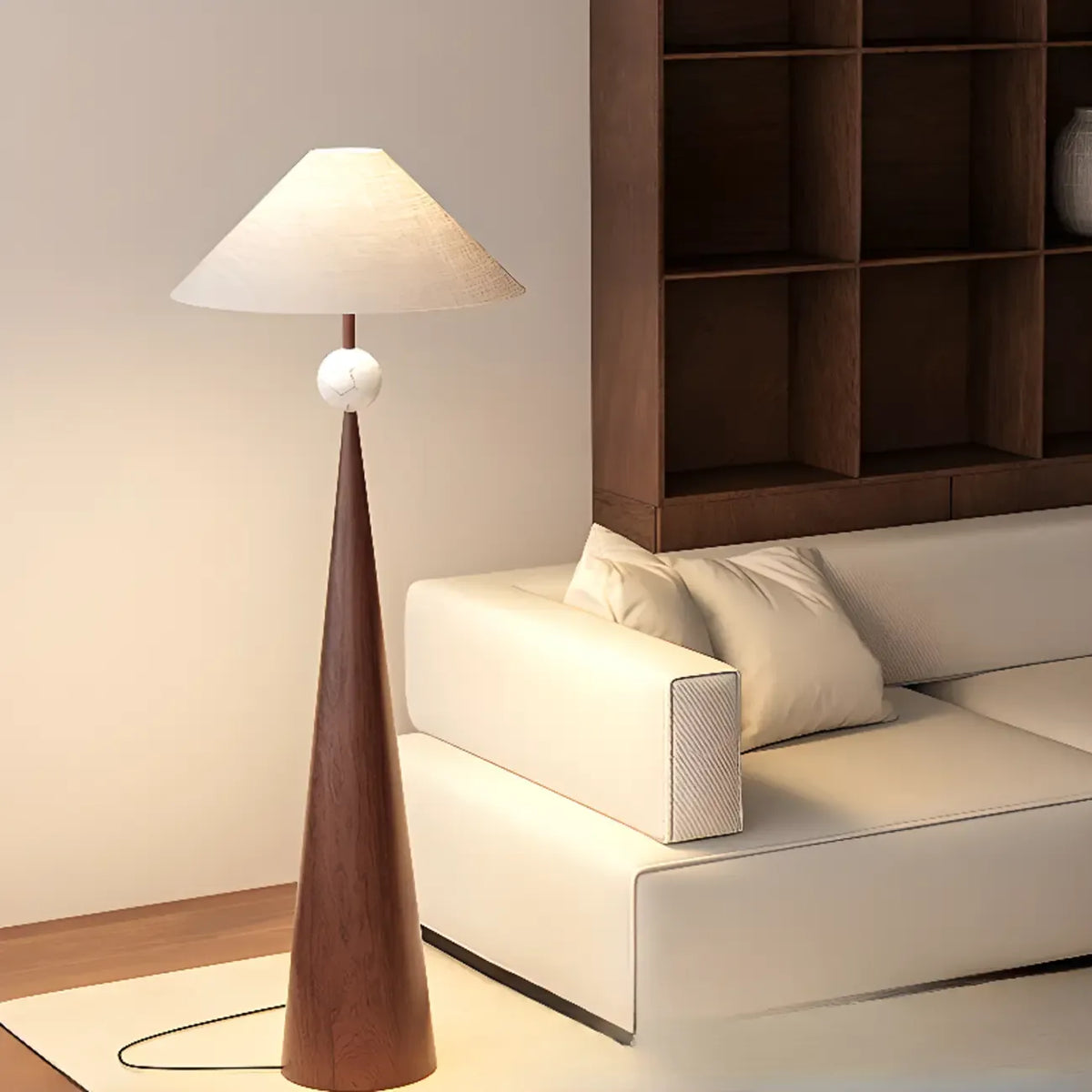 Lampada da terra contemporanea in metallo affusolato con paralume in tessuto
