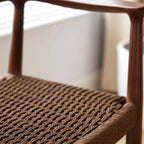 Sedia da pranzo scandinava con braccioli, seduta intrecciata in legno curvo